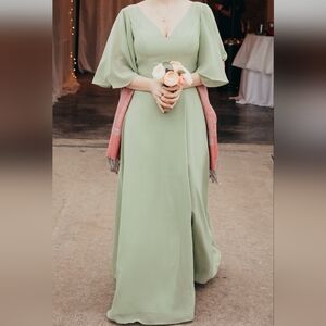 Sage Maid of Honor Bridesmaid Dress with flowy sleeves and leg slit size 6/8